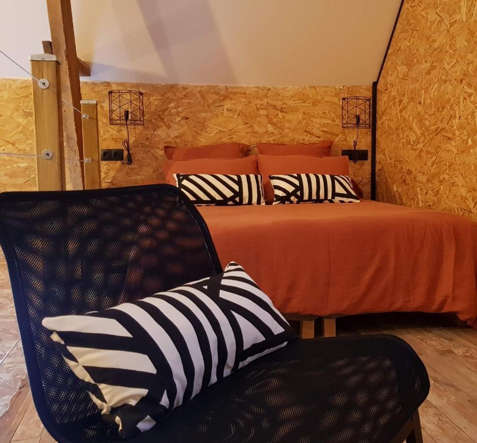 Au Soleil Vert - Chambre De Charme Avec Spa Et Sauna Prives Zeggers-Cappel Exterior photo